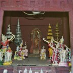 „Ochs und Esel“ oder „San Phra Phum“